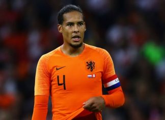 หงส์ลุ้น ฟาน ไดจ์ค เจ็บจากช่วยกังหันลม คว่ำอินทรีเหล็ก