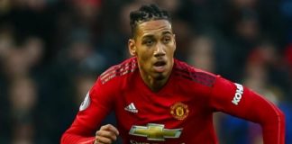 แฟนผีเฮ สมอลลิง ต่อสัญญาอยู่ค้ำหลังต่อไปก่อนศึกแดงเดือด