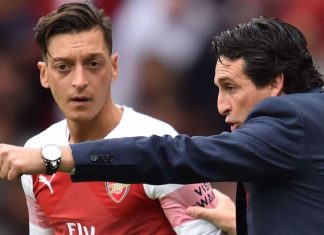 เอเมอรี ปัดขาย โอซิล พ้นทีมแม้ไม่ใส่ชื่อเกมพ่ายขุนค้อน