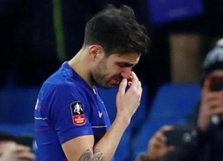 เชส เซ็ง สิงห์บลูส์ระงับการย้ายทีมหลังยังหาตัวแทนไม่ได้