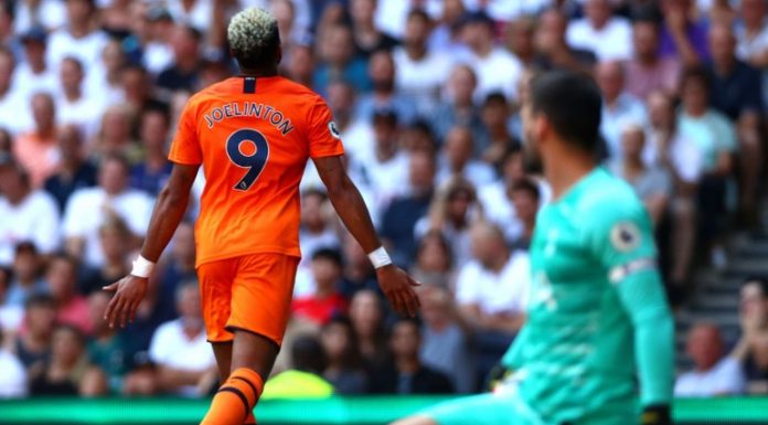 โป้งเดียวจอด สาลิกาดงบุกเชือดไก่เดือยทองคาเล้า