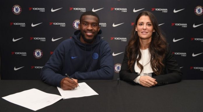 สิงห์บลูส์ จับโทโมริ ขยายสัญญาหลังโชว์ฟอร์มดี