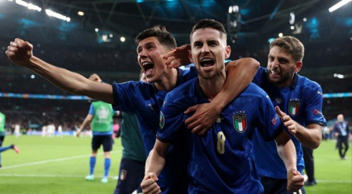 มักกะโรนี ดวลเป้าดับ กระทิง ลิ่วรอชิง ยูโร