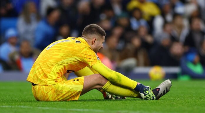 เป็นไปได้ไง “ดาวดังพรีเมียร์ลีก” ลงเล่นทั้งๆ ที่ข้อเท้าหัก