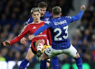 อโมริม ประเดิมฝืด “แมนยูฯ” ได้แค่บุกเจ๊า “อิปสวิช” แบ่งแต้มศึกพรีเมียร์ลีก