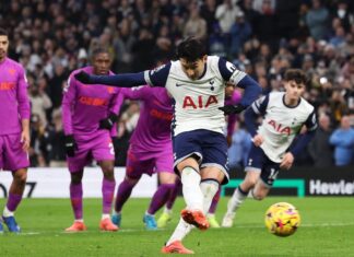 “ซน ฮึง มิน” ยิงจุดโทษพลาด “สเปอร์ส” เกือบเฮ แต่โดน “วูล์ฟแฮมป์ตัน” ไล่ตีเจ๊า 2-2 “พรีเมียร์ลีก”