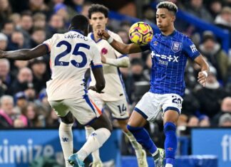 ไร้ชัยสามเกมติด “เชลซี” บุกแพ้ “อิปสวิชฯ” 0-2 ตาม “ลิเวอร์พูล” 10 คะแนน ศึก “พรีเมียร์ลีก”