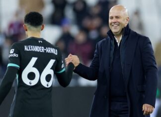 อยู่หรือไป “สล็อต” เผย “สตาร์ลิเวอร์พูล” ตอบแล้ว ปมหมดสัญญา-ส่อย้ายหลังจบฤดูกาล (คลิป)