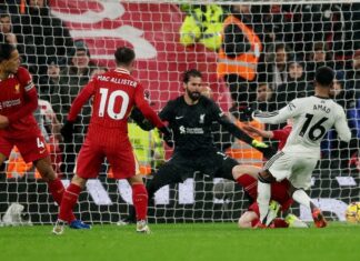 ผลบอล แมนยู ตายยาก บุกไล่เจ๊า ลิเวอร์พูล สุดมัน ศึกแดงเดือด พรีเมียร์ลีก