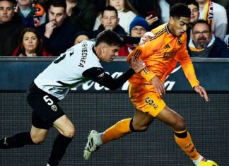 ผลบอล เรอัล มาดริด 10 คน บุกแซงดับ บาเลนเซีย ขึ้นจ่าฝูง ลา ลีกา สเปน