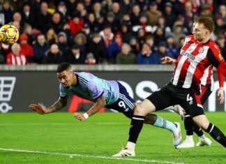 ผลบอล อาร์เซนอล บุกแซงดับ เบรนท์ฟอร์ด ขึ้นรองจ่าฝูง พรีเมียร์ลีก อังกฤษ